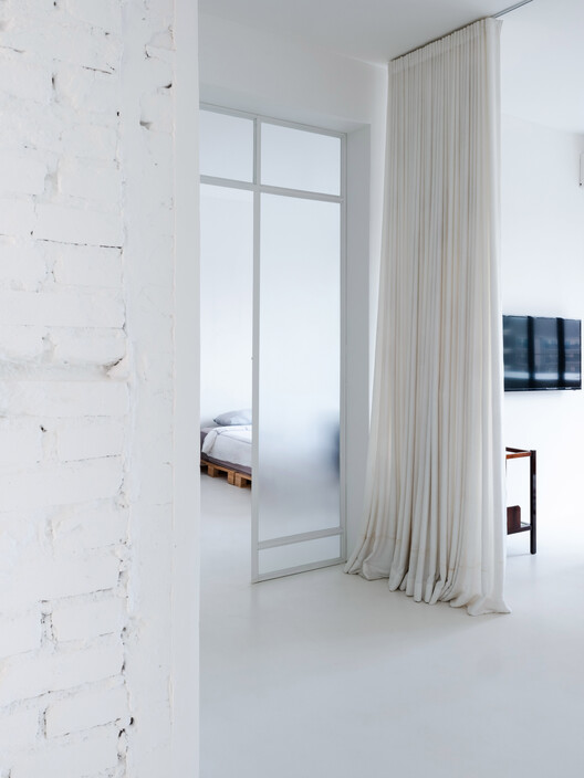 CB's Apartment / Julia Peres.Co Arquitetura CB's Apartment / Julia Peres.Co Arquitetura - Image 14 of 23