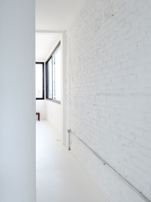 CB's Apartment / Julia Peres.Co Arquitetura CB's Apartment / Julia Peres.Co Arquitetura - Image 13 of 23