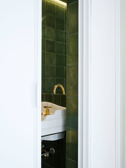 CB's Apartment / Julia Peres.Co Arquitetura CB's Apartment / Julia Peres.Co Arquitetura - Image 18 of 23