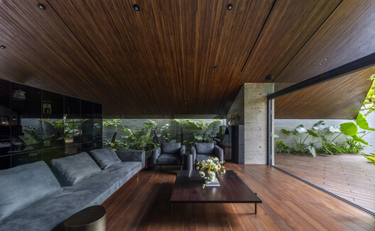 V House  / 23o5Studio - Image 17 of 34