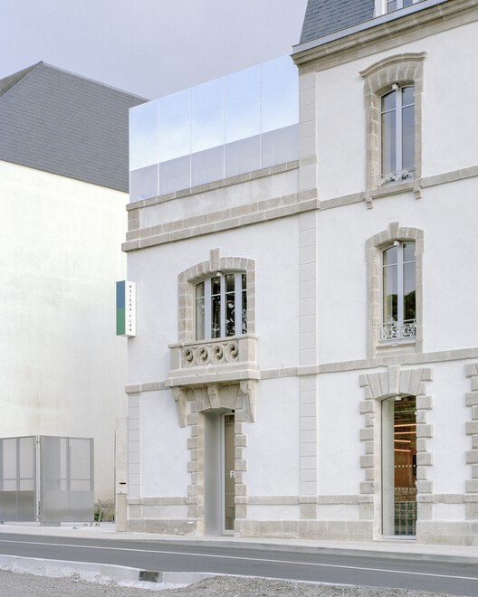 Flow Third Place / Office Zola architectes - Exterior Photography, Concrete, Balcony