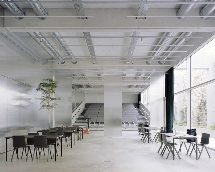 流动第三空间 / Office Zola architectes - 室内图, 餐厅, 灯, 玻璃, 椅子