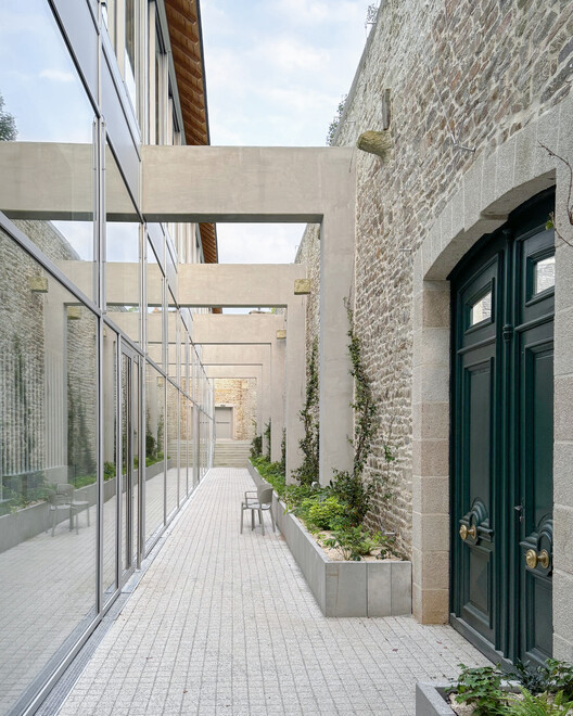 Flow Third Place / Office Zola architectes - Image 12 of 38