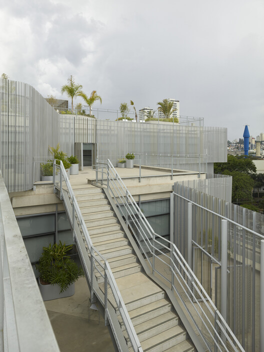 (no publicar) Campus WPP / Estudio Gustavo Utrabo (no publicar) Campus WPP / Estudio Gustavo Utrabo - Fotografía exterior, Balcón