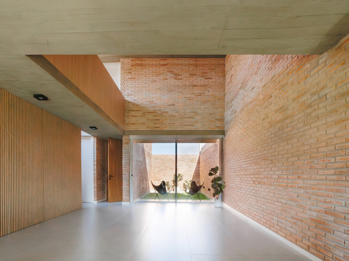 Galería de Casa LM / Guido Aybar Maino + Eduardo Dipre Mazza - 8