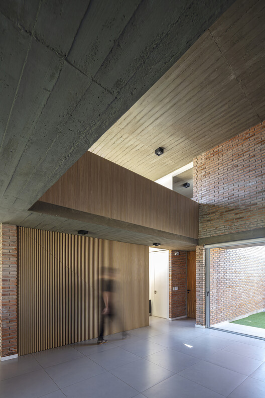 Casa LM / Guido Aybar Maino + Eduardo Dipre Mazza | ArchDaily en Español