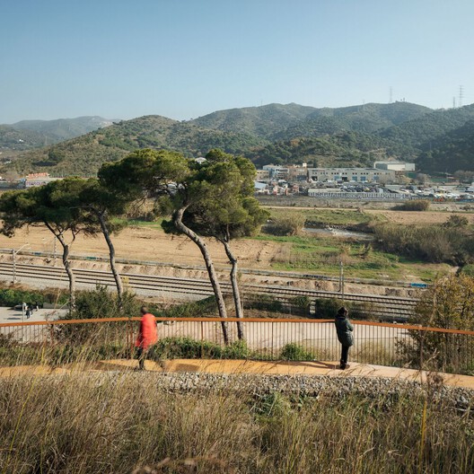 The Built Path: Pilgrimage and Architectural Sequence on the Camino de Santiago - Image 29 of 41