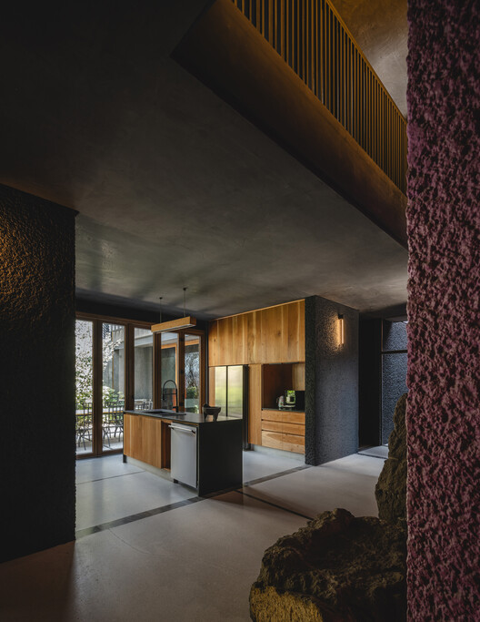 House of Ashes / TACO taller de arquitectura contextual  - Image 9 of 30