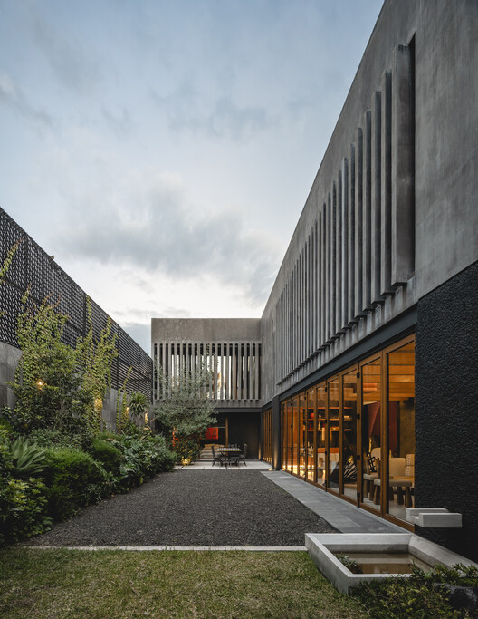 House of Ashes / TACO taller de arquitectura contextual  - Image 19 of 30