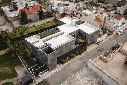 House of Ashes / TACO taller de arquitectura contextual  - Image 21 of 30