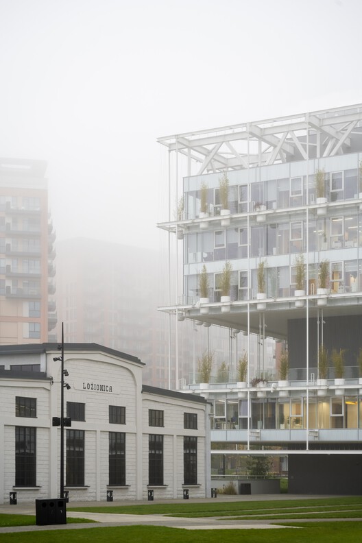 Ložionica Center for Creative Industries and Innovations and the House of e-Government / AKVS architecture - Exterior Photography
