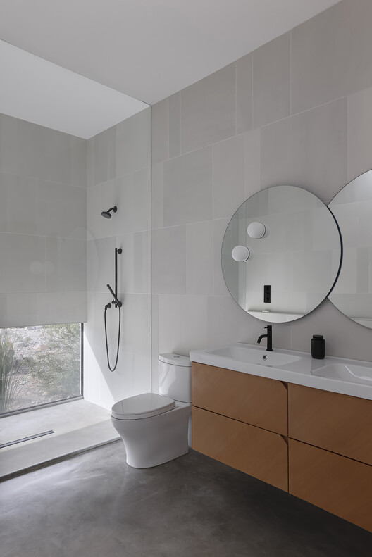 Real House / HK Associates Inc - Interior Photography, Bathroom, Toilet, Sink, Lighting