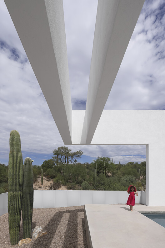 Real House / HK Associates Inc - Interior Photography, Concrete