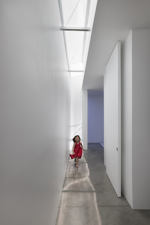 Real House / HK Associates Inc - Interior Photography, Concrete