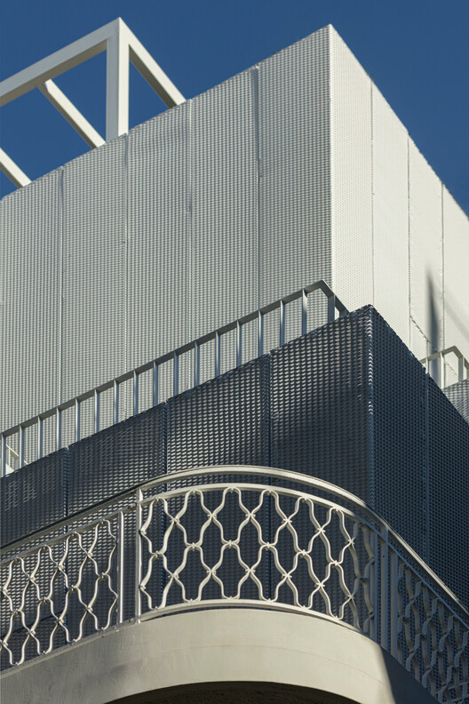 Veil / Arid - Image 13 of 29