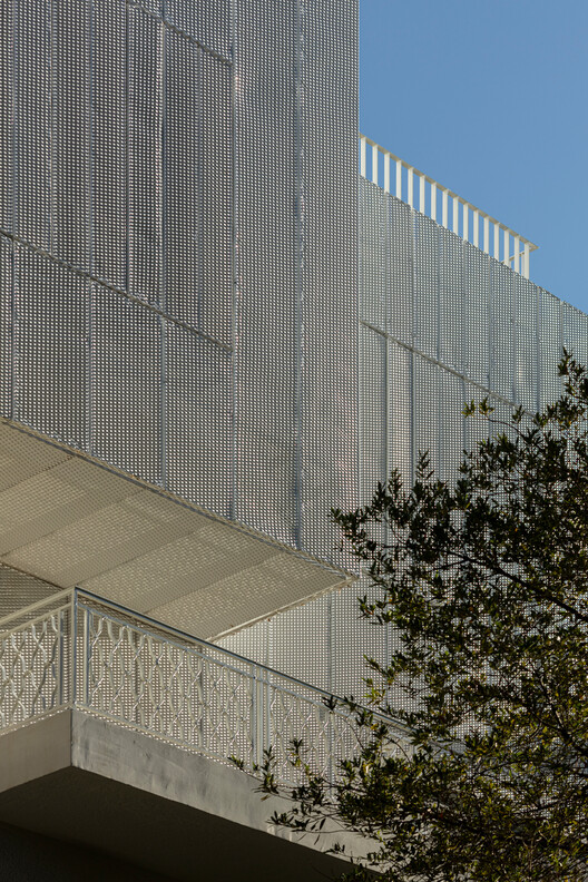 Veil / Arid - Image 9 of 29