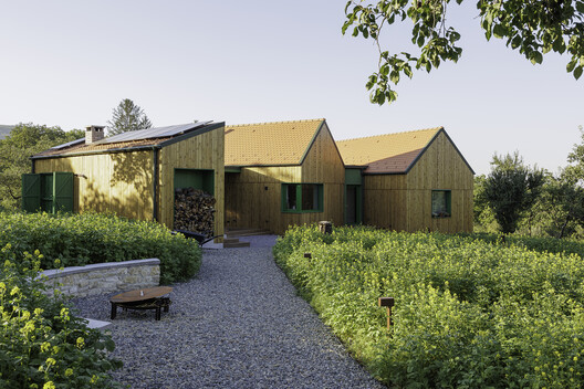 Holiday Homes in Moldovenești / MVAA - Exterior Photography, Garden