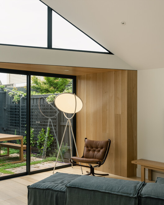 Abbie Abbotsford Terrace / Eckersley Architects - Interior Photography, Living Room, Wood, Lighting, Glass, Chair