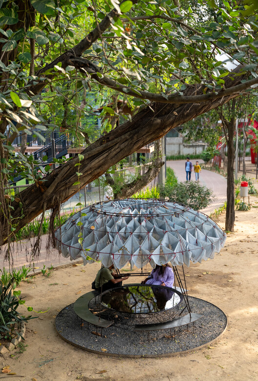 Unbearable Lightness of Being Installation / Saiqa Iqbal Meghna and Suvro Sovon Chowdhury - Exterior Photography