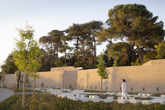 Cities of the Dead: 10 Projects Exploring Burial Architecture - Image 1 of 19