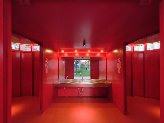 Youth Commons / Studio RE+N - Image 18 of 39