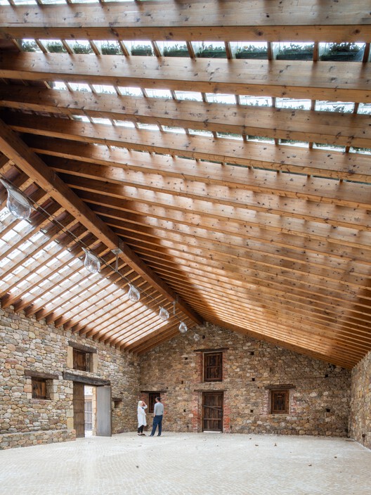 Tiled Sky Pavilion / Héctor Navarro + ARKHITEKTON + Rodia Valladares + Ana María Flor Tiled Sky Pavilion / Héctor Navarro + ARKHITEKTON + Rodia Valladares + Ana María Flor - Interior Photography, Beam