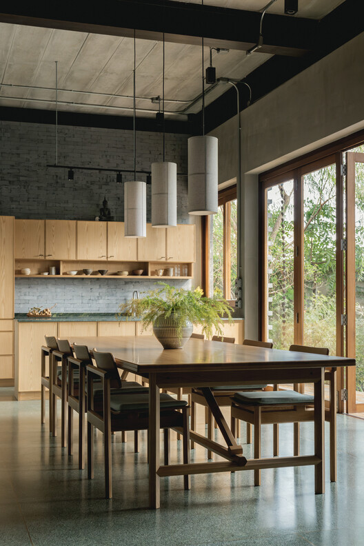 H168 House / Only Human - Interior Photography, Kitchen, Wood, Table, Chair, Glass