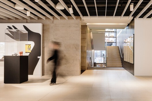 Gardiner Museum / Montgomery Sisam Architects + Andrew Jones Design - Interior Photography, Wood, Lighting, Glass