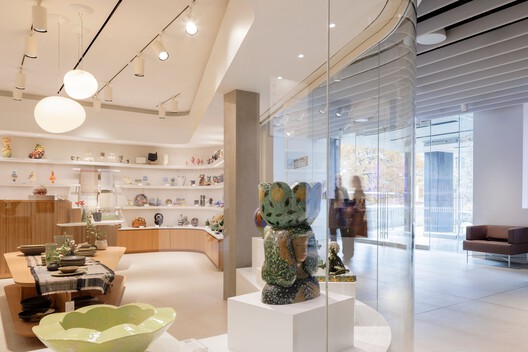 Gardiner Museum / Montgomery Sisam Architects + Andrew Jones Design - Interior Photography, Lighting, Shelving