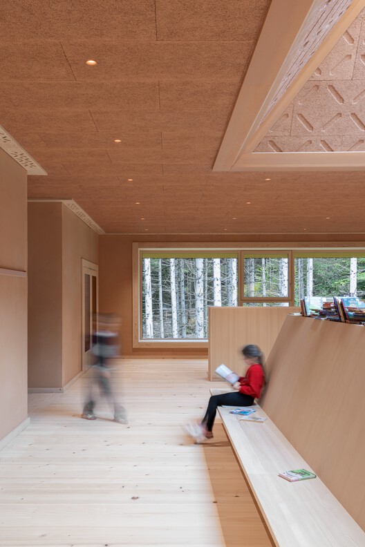 Education Center Kössen / Pedevilla Architects - Interior Photography, Wood