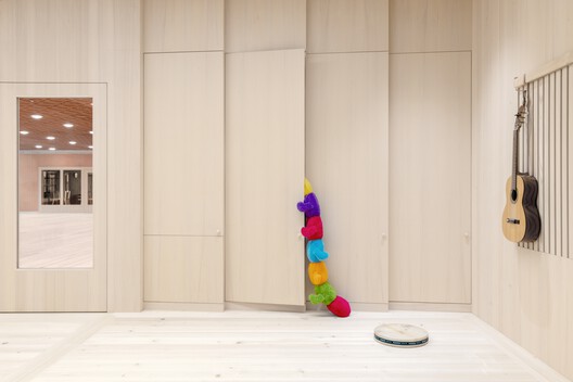 Education Center Kössen / Pedevilla Architects - Interior Photography, Wood