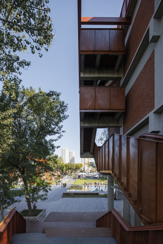 Jinyi Landmark / CM Design Jinyi Landmark / CM Design - Exterior Photography