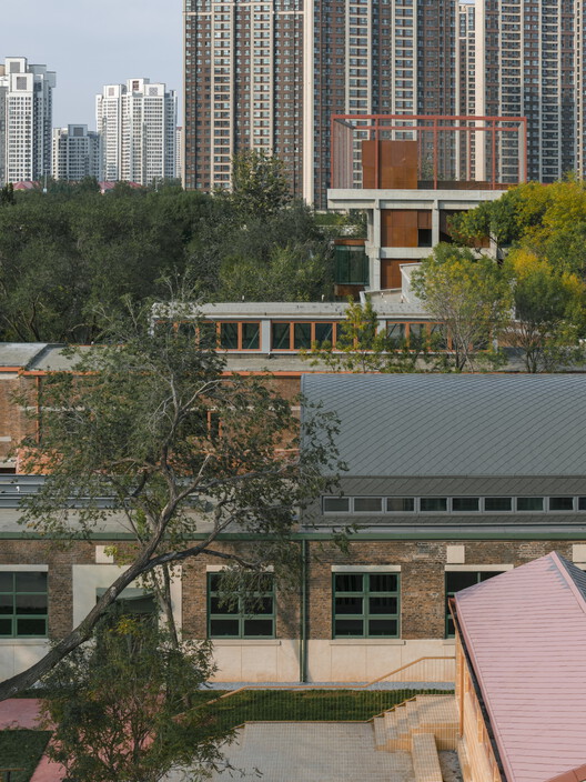 Jinyi Landmark / CM Design Jinyi Landmark / CM Design - Exterior Photography