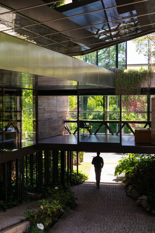 Casa Pellegrini / TAM - Guillermo Elgart - Fotografia de Exterior, Madeira, Jardim, Viga, Balcão