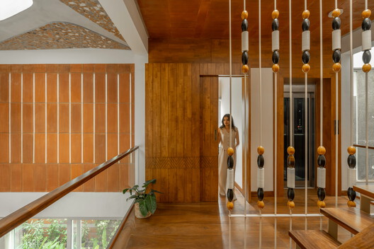 Taliru House / Wright Inspires Taliru House / Wright Inspires - Interior Photography, Wood, Lighting, Glass