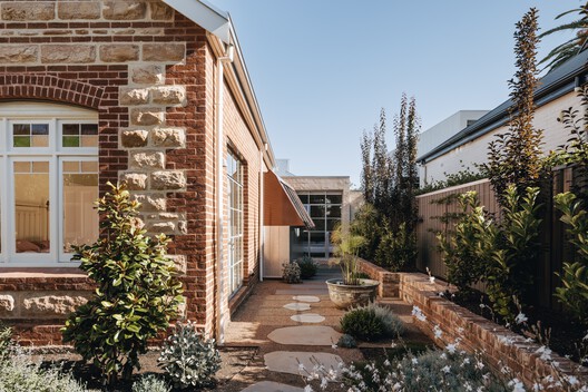 House in the City / James Allen Architect - Image 10 of 28