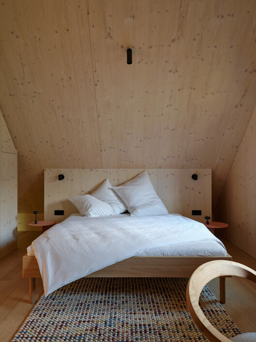 Na Kukačkách Mountain Chalet / Edit! architects - Interior Photography, Bedroom, Wood