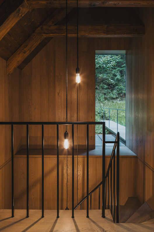 Strážné Cottage / Mimosa architects - Interior Photography, Wood, Lighting, Handrail