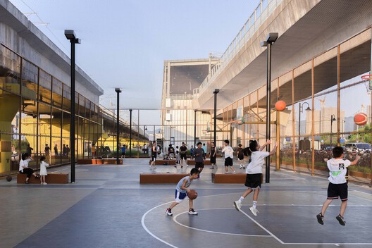 What Lies Beneath: 10 Projects Reshaping the Ground Level What Lies Beneath: 10 Projects Reshaping the Ground Level - Image 14 of 24