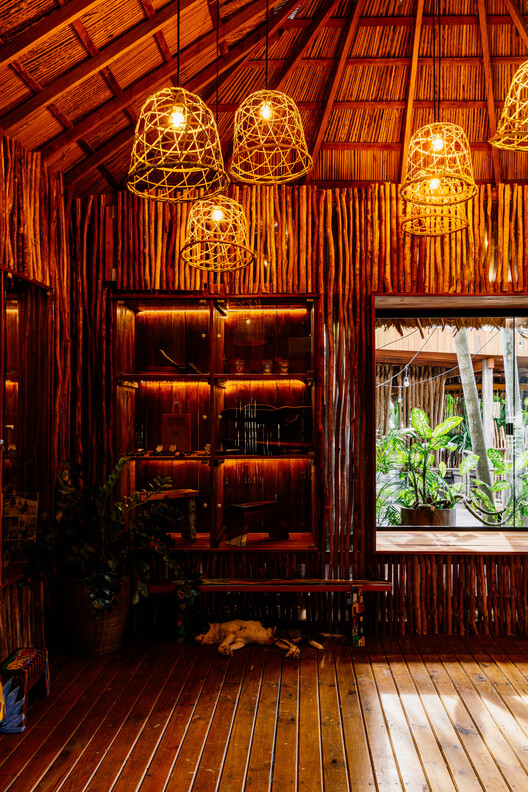 Popopô Gallery / Guá Arquitetura - Interior Photography, Wood