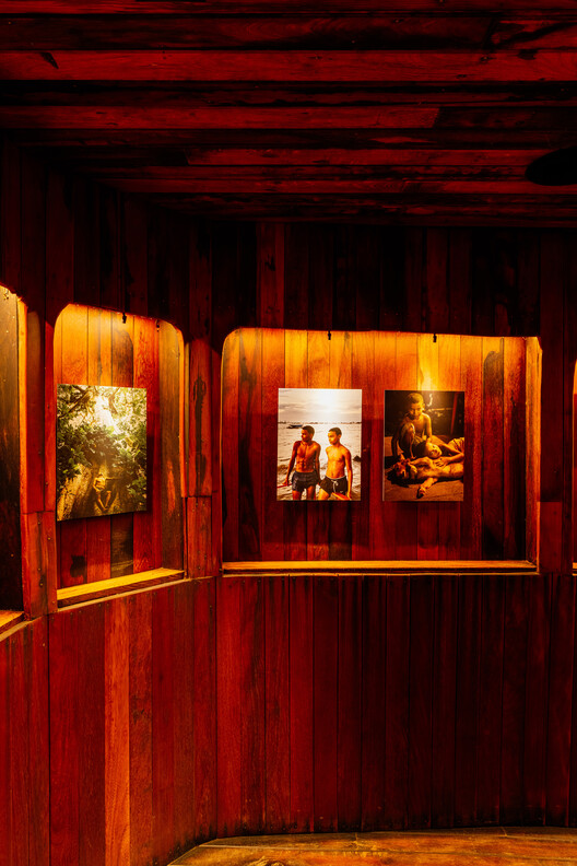 Popopô Gallery / Guá Arquitetura - Interior Photography, Wood