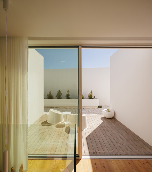 PCG House / Visioarq Arquitectos - Image 9 of 28