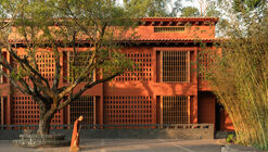 Qing Shui Meditation Retreat Center / RESP Studio