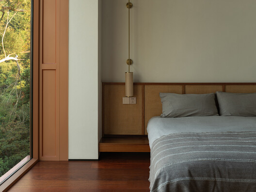 Qing Shui Meditation Retreat Center / RESP Studio Qing Shui Meditation Retreat Center / RESP Studio - Interior Photography, Bedroom, Wood, Bed, Lighting, Glass