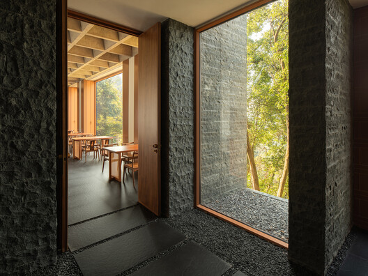 Qing Shui Meditation Retreat Center / RESP Studio Qing Shui Meditation Retreat Center / RESP Studio - Image 28 of 45