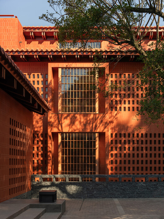 Qing Shui Meditation Retreat Center / RESP Studio Qing Shui Meditation Retreat Center / RESP Studio - Exterior Photography