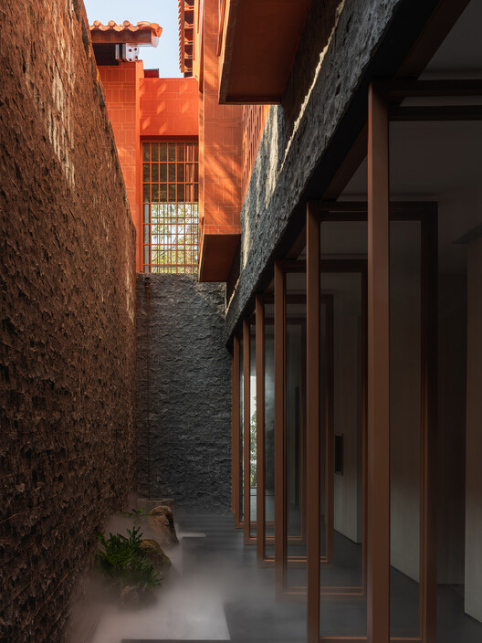 Qing Shui Meditation Retreat Center / RESP Studio Qing Shui Meditation Retreat Center / RESP Studio - Interior Photography, Wood, Brick