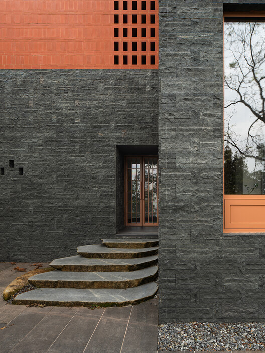 Qing Shui Meditation Retreat Center / RESP Studio Qing Shui Meditation Retreat Center / RESP Studio - Exterior Photography, Brick
