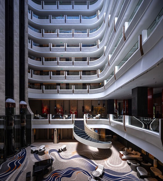 Dusit Le Palais Tu Hoa Hotel	 / Baumschlager Eberle Architekten - Image 4 of 15