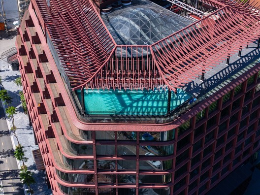 Dusit Le Palais Tu Hoa Hotel	 / Baumschlager Eberle Architekten - Image 5 of 15